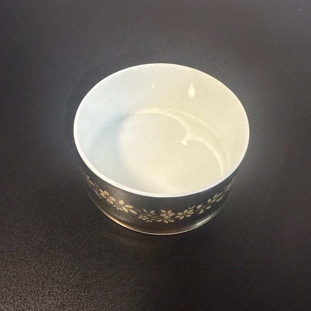 Falcon China ceramic Black Trinket pill box with‎ lid VGC Made In England